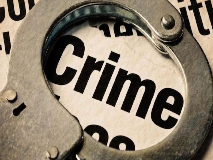 Two people, including a woman, were arrested for running a sex racket in the hotel | हॉटेलमध्ये सेक्स रॅकेट चालविणाऱ्या महिलेसह दोघांना अटक Two people, including a woman, were arrested for running a sex racket in the hotel | हॉटेलमध्ये सेक्स रॅकेट चालविणाऱ्या महिलेसह दोघांना अटक