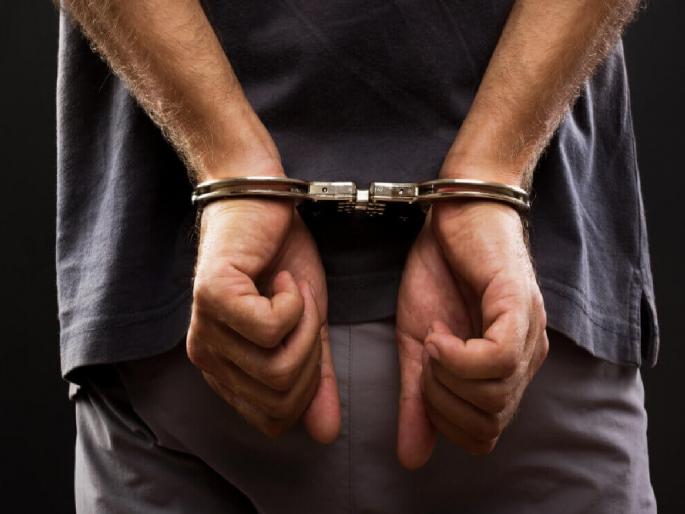 Deported from Mumbai, Thane, 'Tillaya' caught in Kalva | मुंबई, ठाण्यातून हद्दपार ‘टिल्ल्या’ कळव्यात पकडला Deported from Mumbai, Thane, 'Tillaya' caught in Kalva | मुंबई, ठाण्यातून हद्दपार ‘टिल्ल्या’ कळव्यात पकडला