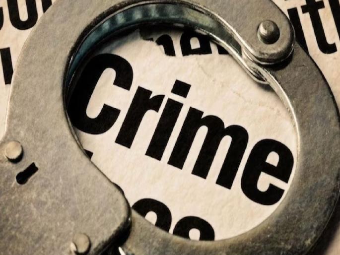 drunkard assaulted a policeman for refusing to smoke a cigarette; Helping the injured was expensive | सिगारेट पाजण्यास नकार दिल्याने एका नशेबाजकडून पोलिसांना जबर मारहाण drunkard assaulted a policeman for refusing to smoke a cigarette; Helping the injured was expensive | सिगारेट पाजण्यास नकार दिल्याने एका नशेबाजकडून पोलिसांना जबर मारहाण