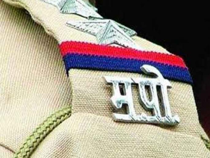 Rural police crack down on criminals on record | रेकॉर्डवरील गुन्हेगारावर ग्रामीण पोलिसांची धडक कारवाई Rural police crack down on criminals on record | रेकॉर्डवरील गुन्हेगारावर ग्रामीण पोलिसांची धडक कारवाई