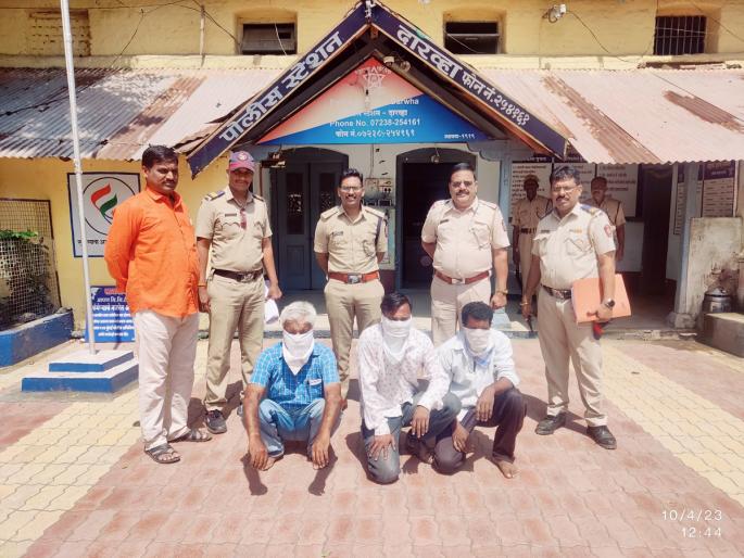 tunnel was dug for secret money, but one person died due to the collapse of the floor | गुप्तधनासाठी भुयार खोदले पण जमिनीचा ढाचा कोसळून एकाचा मृत्यू tunnel was dug for secret money, but one person died due to the collapse of the floor | गुप्तधनासाठी भुयार खोदले पण जमिनीचा ढाचा कोसळून एकाचा मृत्यू