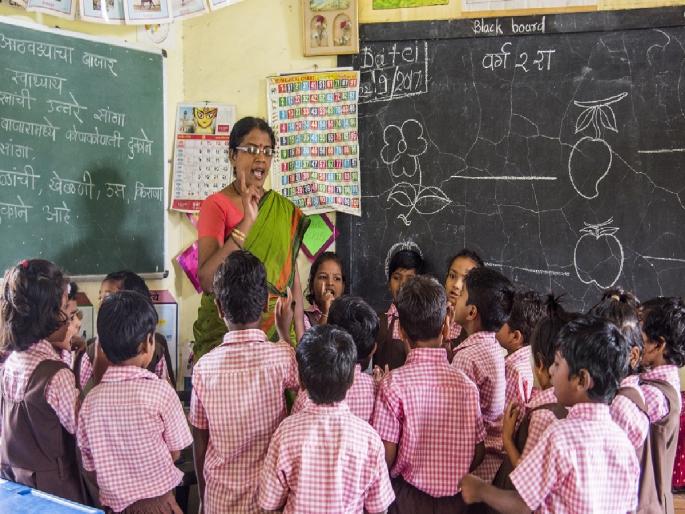 order of contract teachers was issued, remuneration five thousand | अखेर कंत्राटी शिक्षकांचा आदेश निघालाच, मानधन पाच हजार order of contract teachers was issued, remuneration five thousand | अखेर कंत्राटी शिक्षकांचा आदेश निघालाच, मानधन पाच हजार