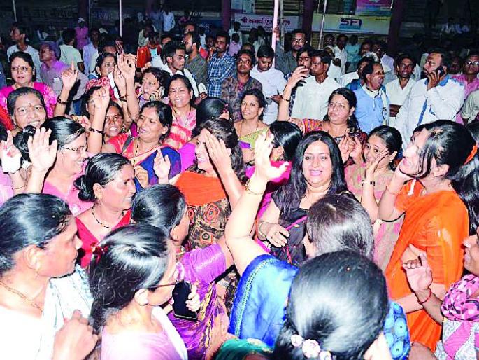 Peace, enthusiasm and victorious shouting ... | शांतता, उत्साह अन् विजयी जल्लोष... Peace, enthusiasm and victorious shouting ... | शांतता, उत्साह अन् विजयी जल्लोष...