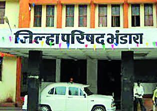 Standing Committee meeting in absence of three presidents | तीन सभापतींच्या अनुपस्थितीत स्थायी समिती सभा Standing Committee meeting in absence of three presidents | तीन सभापतींच्या अनुपस्थितीत स्थायी समिती सभा