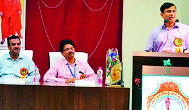 The strength of the community to create a youth | समाज घडविण्याची ताकद युवा पिढीत