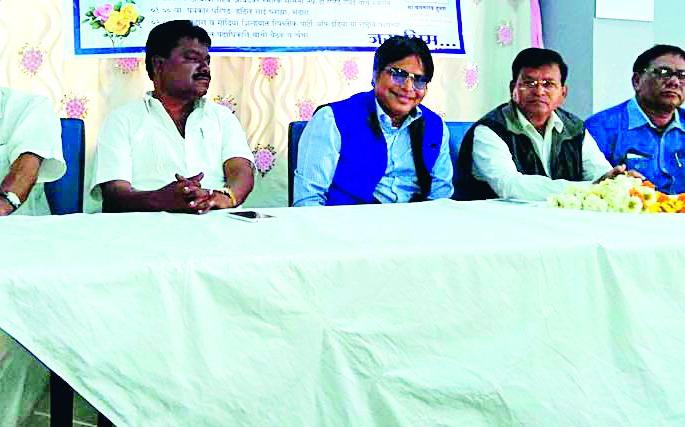 Trying to fight for the unity before the RPI | रिपाइं ऐक्यापूर्वी आघाडीसाठी प्रयत्न करणार Trying to fight for the unity before the RPI | रिपाइं ऐक्यापूर्वी आघाडीसाठी प्रयत्न करणार