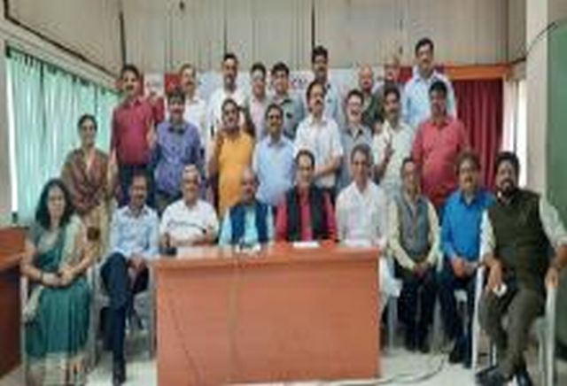 Maharashtra Chamber North Maharashtra Election Unopposed | महाराष्ट्र चेंबर उत्तर महाराष्ट्राची निवडणूक बिनविरोध Maharashtra Chamber North Maharashtra Election Unopposed | महाराष्ट्र चेंबर उत्तर महाराष्ट्राची निवडणूक बिनविरोध