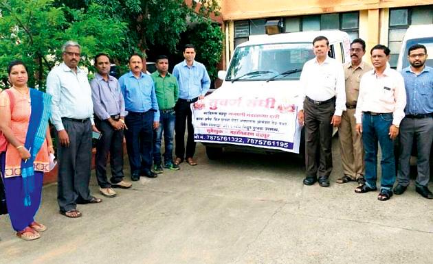 Team for power connection to Ganesh Mandals | गणेश मंडळांना वीज जोडणीसाठी पथक Team for power connection to Ganesh Mandals | गणेश मंडळांना वीज जोडणीसाठी पथक