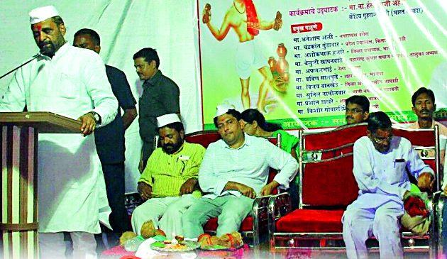 Self-employment can be overcome by unemployment- Hansraj Ahir | स्वयंरोजगारातून बेरोजगारीवर मात करणे शक्य -हंसराज अहीर