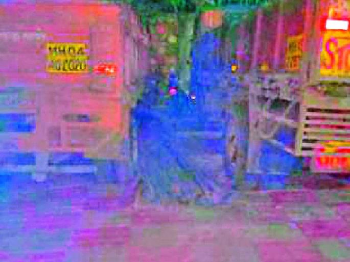 Iron steal from three trucks in the power station | वीज केंद्रातून तीन ट्रकमधून लोखंड चोरी Iron steal from three trucks in the power station | वीज केंद्रातून तीन ट्रकमधून लोखंड चोरी