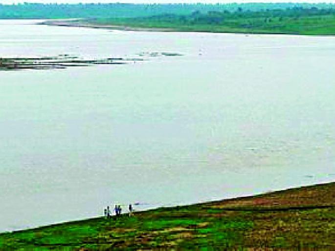 Distribution of lifestyles by industries | उद्योगांनी केले जीवनदायिन्यांचे वाटोळे Distribution of lifestyles by industries | उद्योगांनी केले जीवनदायिन्यांचे वाटोळे