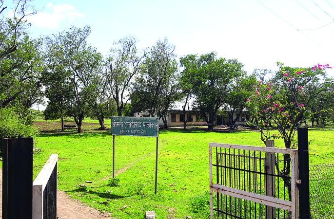 Impact of Lokmat: Committee for Inquiry into the Agricultural Technology School ! | प्रभाव लोकमतचा : कृषी तंत्र विद्यालयाच्या गलथान कारभाराच्या चौकशीसाठी समिती!