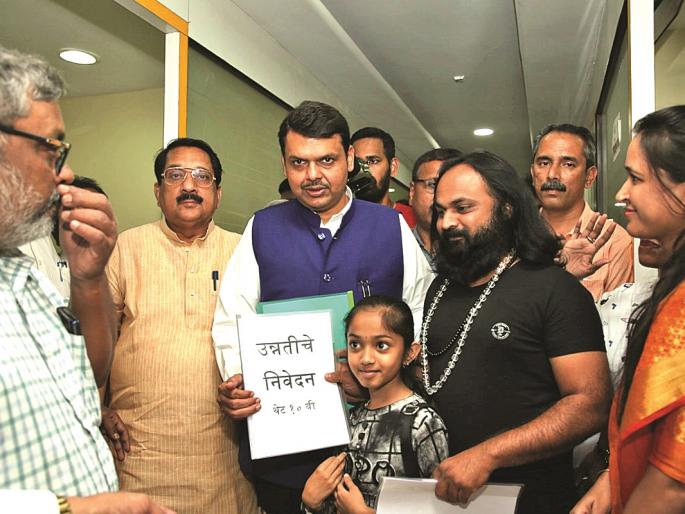 Nine-year-old girls will give tenth class exam | नऊ वर्षांची चिमुकली देणार चक्क इयत्ता दहावीची परीक्षा! Nine-year-old girls will give tenth class exam | नऊ वर्षांची चिमुकली देणार चक्क इयत्ता दहावीची परीक्षा!