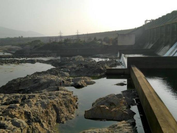 Amazing drop in dam stocks! | नाशिक जिल्ह्यातील धरणातील साठ्यांमध्ये कमालीची घट ! Amazing drop in dam stocks! | नाशिक जिल्ह्यातील धरणातील साठ्यांमध्ये कमालीची घट !