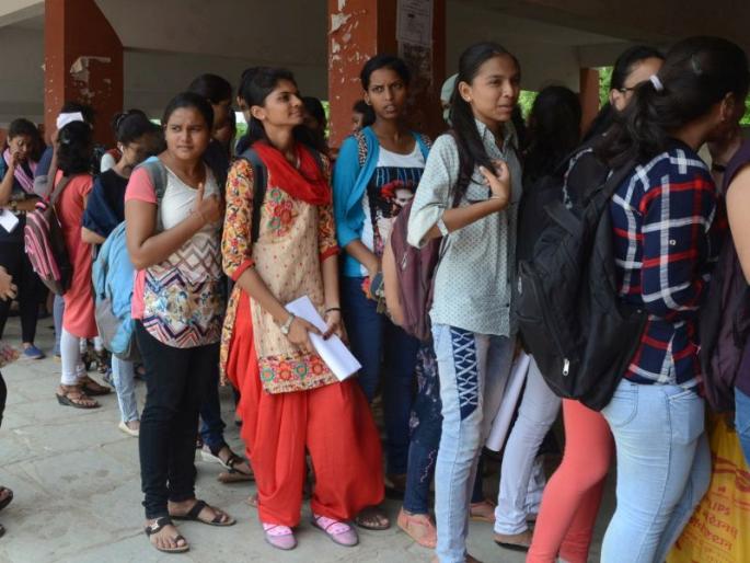 Start of eleventh entry in Dhule district | धुळे जिल्ह्यात अकरावीच्या प्रवेश प्रकियेस प्रारंभ Start of eleventh entry in Dhule district | धुळे जिल्ह्यात अकरावीच्या प्रवेश प्रकियेस प्रारंभ