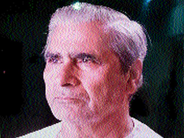 Kakasaheb Gharapurkar passes away | काकासाहेब घारापूरकर यांचे निधन