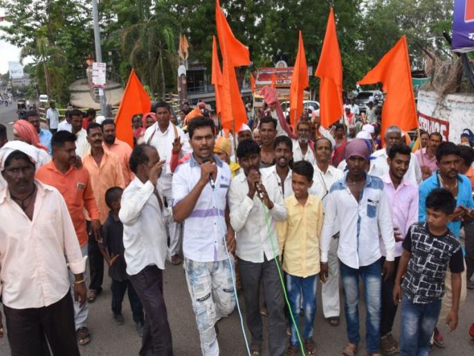 Sidaji Appa Dindi departure from Dhule | सिदाजी आप्पा दिंडीचे धुळ्याहून जालन्याकडे प्रस्थान Sidaji Appa Dindi departure from Dhule | सिदाजी आप्पा दिंडीचे धुळ्याहून जालन्याकडे प्रस्थान