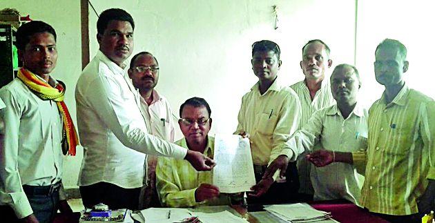 Give a copy of Annexure-3 to Gramsabha | ग्रामसभांना जोडपत्र-३ ची प्रत द्या Give a copy of Annexure-3 to Gramsabha | ग्रामसभांना जोडपत्र-३ ची प्रत द्या