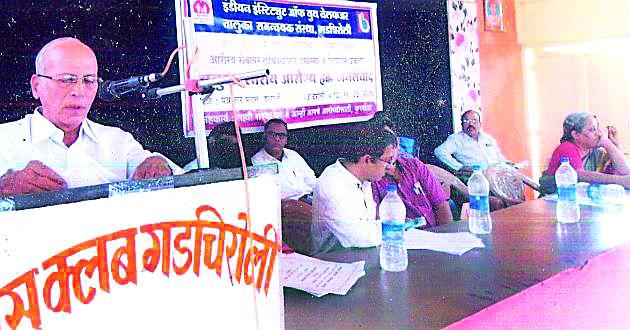 Vacant posts, discussions on drug troubles | रिक्त पदे, औषध तुटवड्यावर चर्चा