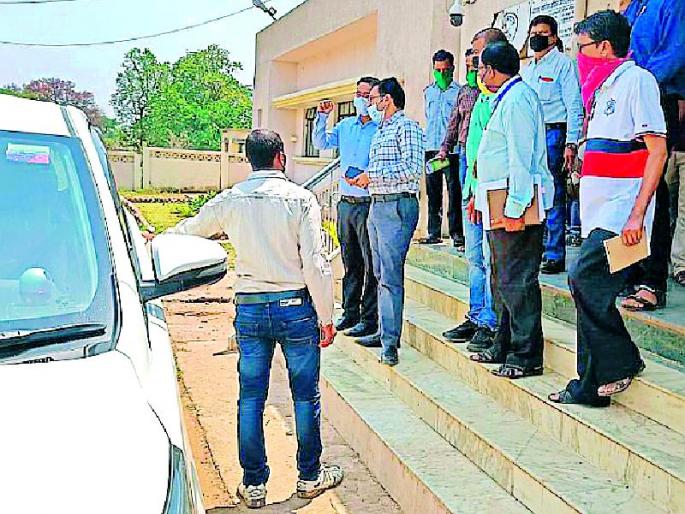 Accidental visit of the Collector to Korchi | जिल्हाधिकाऱ्यांची कोरचीत आकस्मिक भेट Accidental visit of the Collector to Korchi | जिल्हाधिकाऱ्यांची कोरचीत आकस्मिक भेट