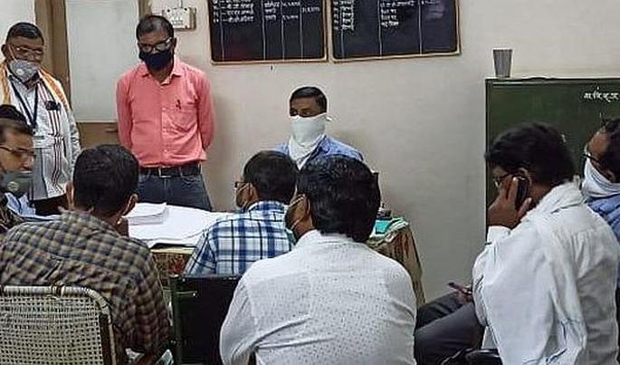 Village charter will be given | गावठाणच्या सनद मिळणार Village charter will be given | गावठाणच्या सनद मिळणार