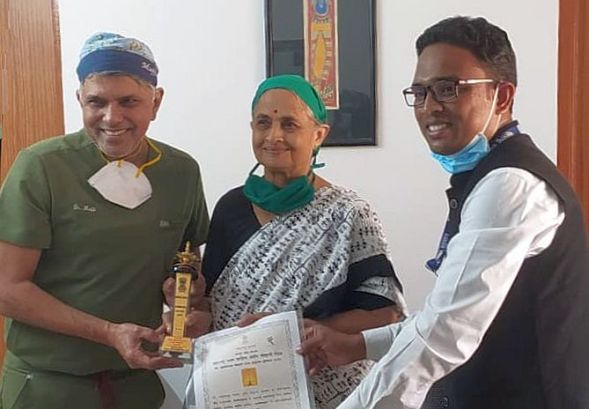 Dr. Karmaveer Bhaurao Patil Award to Dr. Rani Banga | डॉ. राणी बंग यांना कर्मवीर भाऊराव पाटील पुरस्कार Dr. Karmaveer Bhaurao Patil Award to Dr. Rani Banga | डॉ. राणी बंग यांना कर्मवीर भाऊराव पाटील पुरस्कार