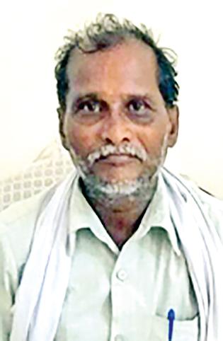 Due to the action of the Sarpanch and the Secretariat | सरपंच व सचिवावर कारवाईस दिरंगाई