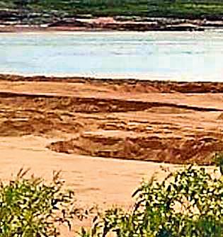 Revenue from sand ghats will increase this year | रेती घाटांमधून यावर्षी वाढणार महसूल Revenue from sand ghats will increase this year | रेती घाटांमधून यावर्षी वाढणार महसूल