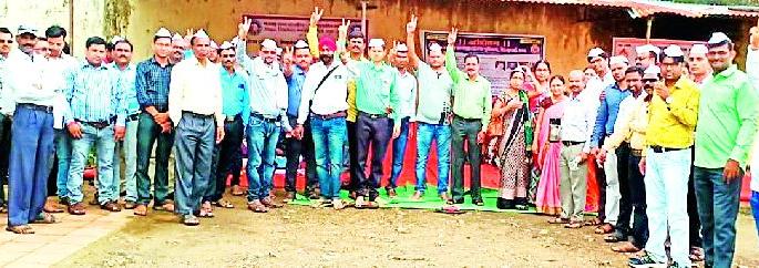 Family retirement pay will apply to employees | कर्मचाऱ्यांना लागू होणार कुटुंब निवृत्ती वेतन