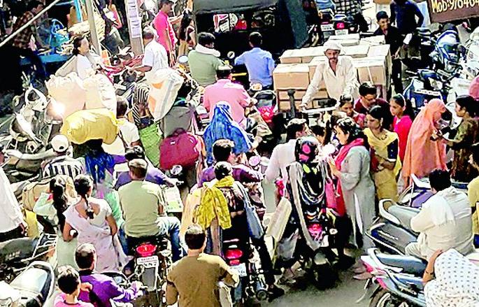 Super Sunday of Diwali Shopping | दिवाळीच्या खरेदीचा सुपर संडे Super Sunday of Diwali Shopping | दिवाळीच्या खरेदीचा सुपर संडे