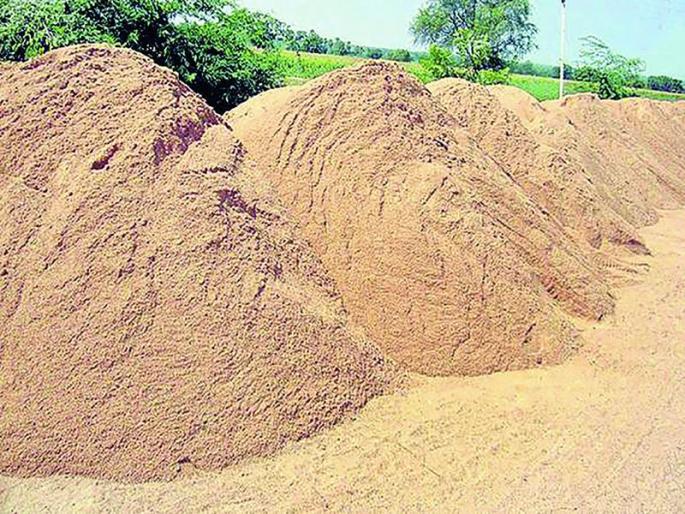 Orders issued; But getting free sand became difficult | आदेश निघाले; पण मोफत रेती मिळणे झाले कठीण