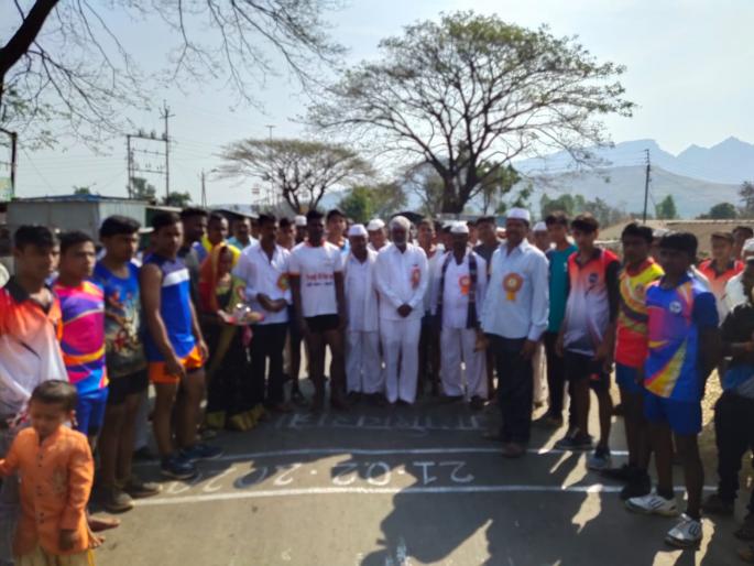 Racing competitions | जायखेड्यात धावण्याची स्पर्धां Racing competitions | जायखेड्यात धावण्याची स्पर्धां