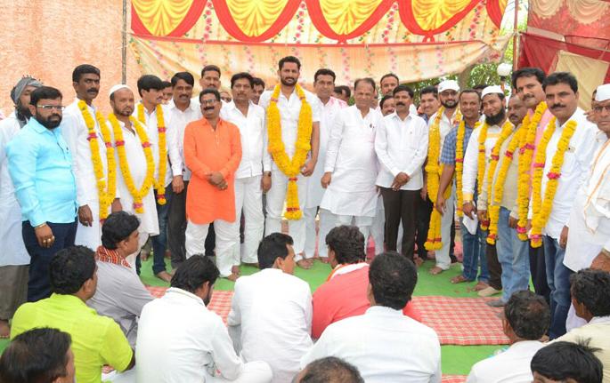 Shiv Sena's domination over Mantha Nagar panchayat | मंठा नगरपंचायतीवर शिवसेनेचे वर्चस्व Shiv Sena's domination over Mantha Nagar panchayat | मंठा नगरपंचायतीवर शिवसेनेचे वर्चस्व