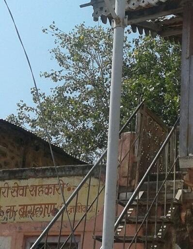 The Solar liters in Baglan taluka have started | बागलाण तालुक्यातील सौरदिव्यांची लागली वाट The Solar liters in Baglan taluka have started | बागलाण तालुक्यातील सौरदिव्यांची लागली वाट