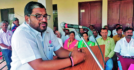 Farmers will show strength | शेतकरी ताकद दाखवून देतील