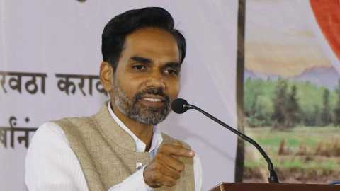 Misleading by the government on the drought situation | दुष्काळ निश्चितीवरून सरकारकडून दिशाभूल Misleading by the government on the drought situation | दुष्काळ निश्चितीवरून सरकारकडून दिशाभूल