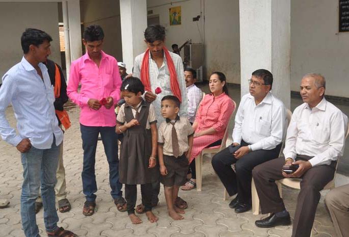 State level committee reviewed the facilities of international school in Nandurbar | राज्यस्तरीय समितीने घेतला नंदुरबारातील आंतरराष्ट्रीय शाळेतील सुविधांचा आढावा