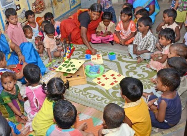 District Collector angry over Anganwadis | अंगणवाड्यांबाबत जिल्हाधिकाऱ्यांची नाराजी District Collector angry over Anganwadis | अंगणवाड्यांबाबत जिल्हाधिकाऱ्यांची नाराजी