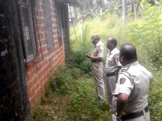 Stolen attempt at Bank of India branch in Ottawa | ओटवणेतील बँक आॅफ इंडियाच्या शाखेत चोरीचा प्रयत्न Stolen attempt at Bank of India branch in Ottawa | ओटवणेतील बँक आॅफ इंडियाच्या शाखेत चोरीचा प्रयत्न