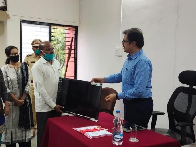 Police officers support online education of children ..! | बालकांच्या आॅनलाईन शिक्षणाला पोलीस अधिकाऱ्यांचा आधार .. ! Police officers support online education of children ..! | बालकांच्या आॅनलाईन शिक्षणाला पोलीस अधिकाऱ्यांचा आधार .. !