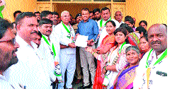 Pull down BJP from power | भाजपला सत्तेवरून खाली खेचा