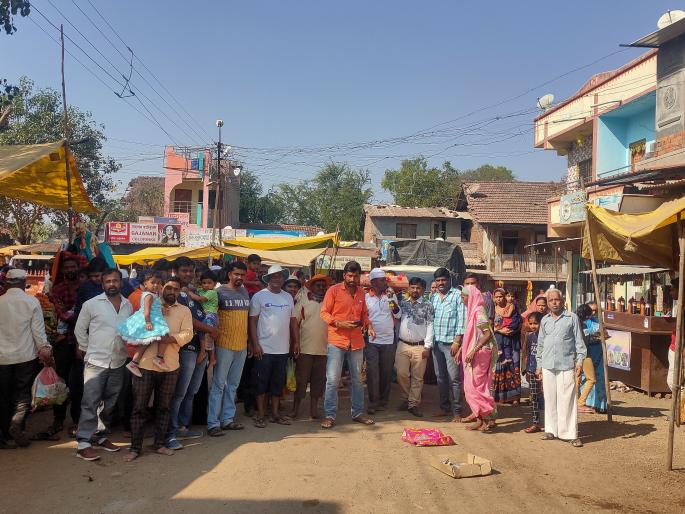 Taked Sai Padayatra Dindi's journey to Shirdi | टाकेद साई पदयात्रा दिंडीचे शिर्डीकडे प्रयाण