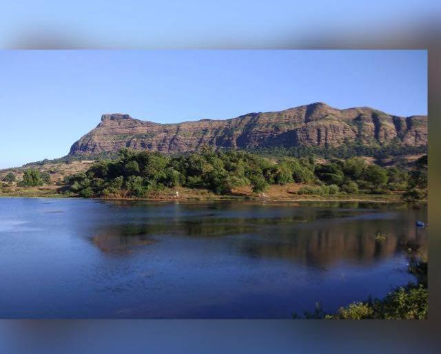 Tourist arrivals in Vaitaran Dam area are lacking | वैतरणा धरण परीसरात सुविधा अभाव येणाऱ्या पर्यटकांचा होतोय हिरमोड Tourist arrivals in Vaitaran Dam area are lacking | वैतरणा धरण परीसरात सुविधा अभाव येणाऱ्या पर्यटकांचा होतोय हिरमोड