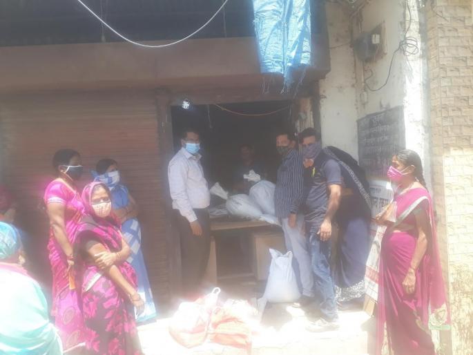 Failure to comply with the provisions will result in revocation of ration shopkeepers' licenses | तरतुदींचे पालन न केल्यास रेशन दुकानदारांचे परवाने रद्द करणार Failure to comply with the provisions will result in revocation of ration shopkeepers' licenses | तरतुदींचे पालन न केल्यास रेशन दुकानदारांचे परवाने रद्द करणार