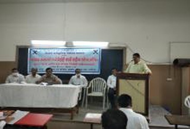 Determination to make Vidrohi Marathi Sahitya Sammelan a success | विद्रोही मराठी साहित्य संमेलन यशस्वी करण्याचा निर्धार