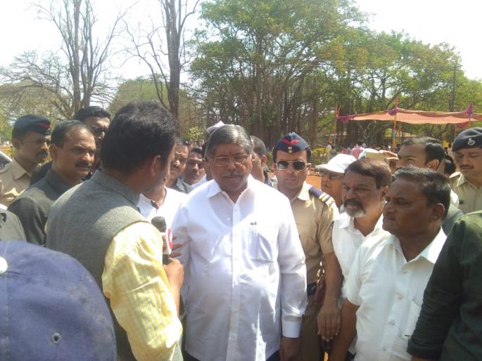  45 seats in the state of West Maharashtra with 10 seats: Chandrakant Patil's claim | पश्चिम महाराष्ट्रातील १0 जागांसह राज्यात ४५ जागा : चंद्रकांत पाटील यांचा दावा 