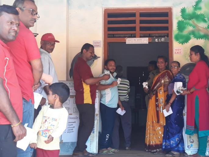 Ratnagiri-Sindhudurg Lok Sabha constituency has 35.69 percent voting | रत्नागिरी -सिंधुदुर्ग लोकसभा मतदारसंघात ३ वाजेपर्यंत ४५.१० टक्के मतदान Ratnagiri-Sindhudurg Lok Sabha constituency has 35.69 percent voting | रत्नागिरी -सिंधुदुर्ग लोकसभा मतदारसंघात ३ वाजेपर्यंत ४५.१० टक्के मतदान