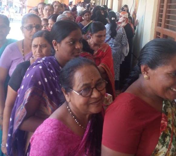 In the Jalgaon constituency 21 percent voting | दुपारी बारा वाजेपर्यंत जळगाव मतदार संघात २१ तर रावेर मतदार संघात २२ टक्के मतदान In the Jalgaon constituency 21 percent voting | दुपारी बारा वाजेपर्यंत जळगाव मतदार संघात २१ तर रावेर मतदार संघात २२ टक्के मतदान