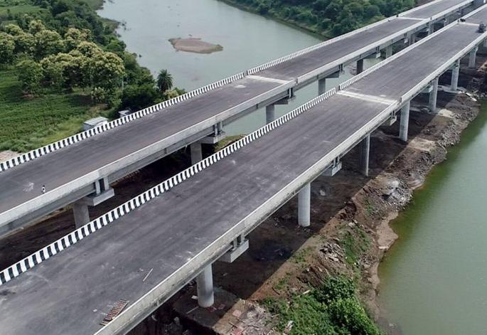Samrudhi Highway completed in Wardha district; Now waiting for the transport | वर्धा जिल्ह्यातील समृद्धी महामार्ग पूर्ण; आता वाहतुकीची प्रतीक्षा Samrudhi Highway completed in Wardha district; Now waiting for the transport | वर्धा जिल्ह्यातील समृद्धी महामार्ग पूर्ण; आता वाहतुकीची प्रतीक्षा