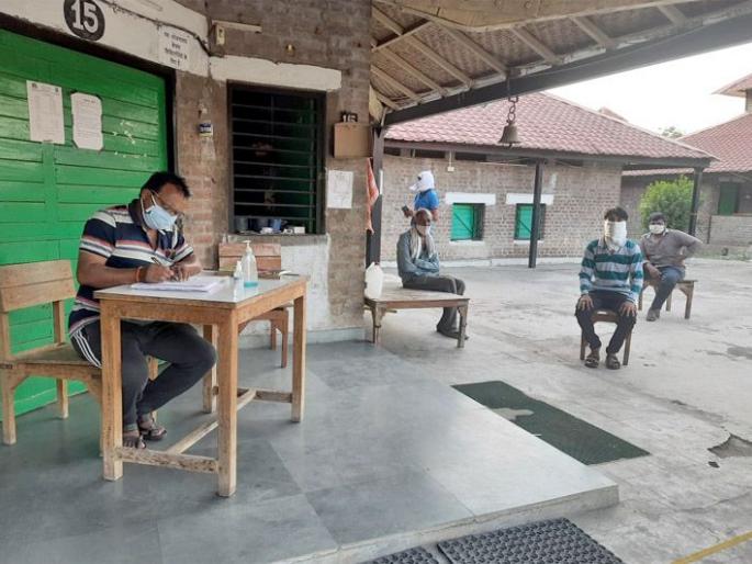 Separation system also in the passenger accommodation of Sevagram | सेवाग्रामच्या यात्री निवासातही विलगीकरणाची व्यवस्था Separation system also in the passenger accommodation of Sevagram | सेवाग्रामच्या यात्री निवासातही विलगीकरणाची व्यवस्था